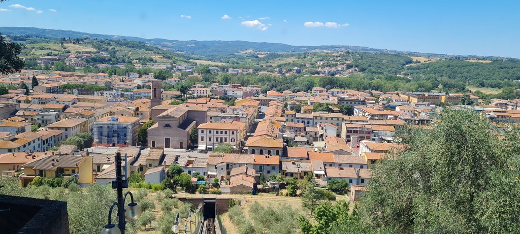San Gimignano Y Certaldo: helados con copyrigth y la cuna de Bocaccio - La Toscana 2022: entre termas y cipreses (16)