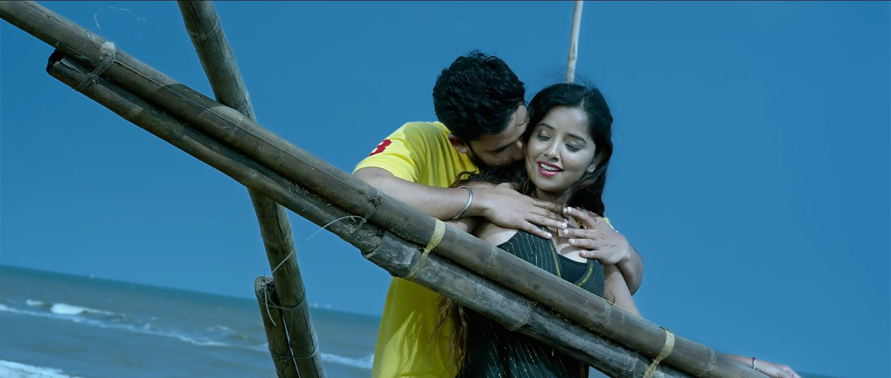 Pyar Hi Pyar 2021.1080p.AMZN.mkv_snapshot_16.02_[2021.07.09_16.47.26]