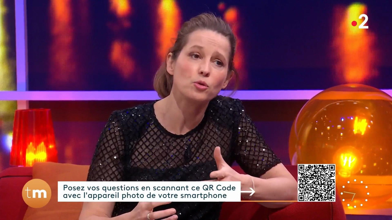 Maud Descamps 2021-12-26.mp4_snapshot_01.37_[2021.12.29_00.16.34]