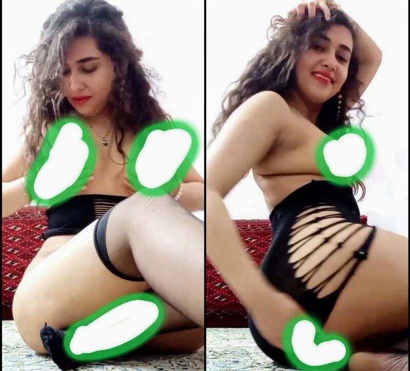 Hot beautiful girl Showing her boobs And Ass exclusive viral