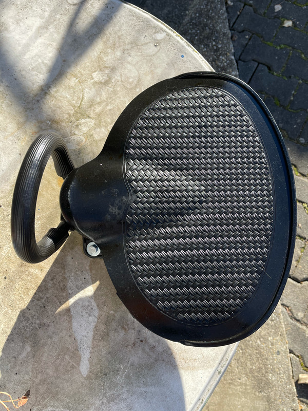 EA4B94E0-7804-4ED5-85E7-301D539824B0