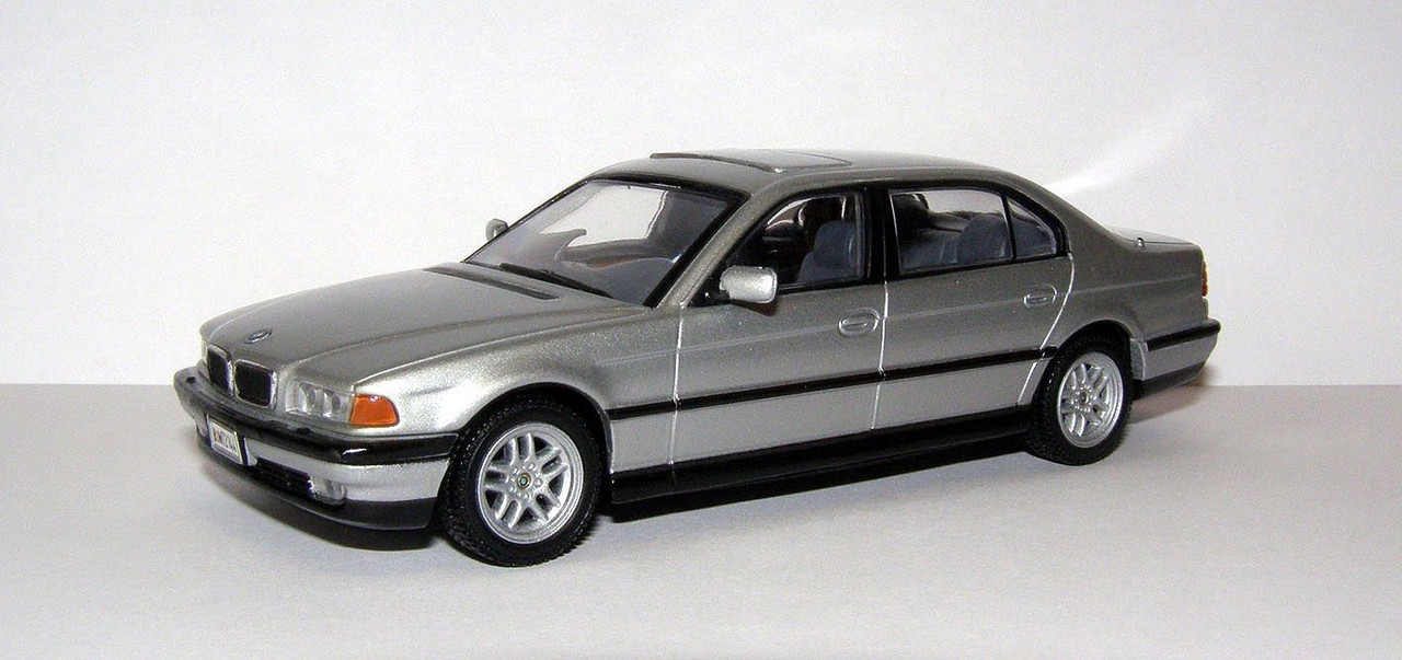 1994 BMW 750iL (E38) (Universal Hobbies for GE Fabbri 007#15) 1