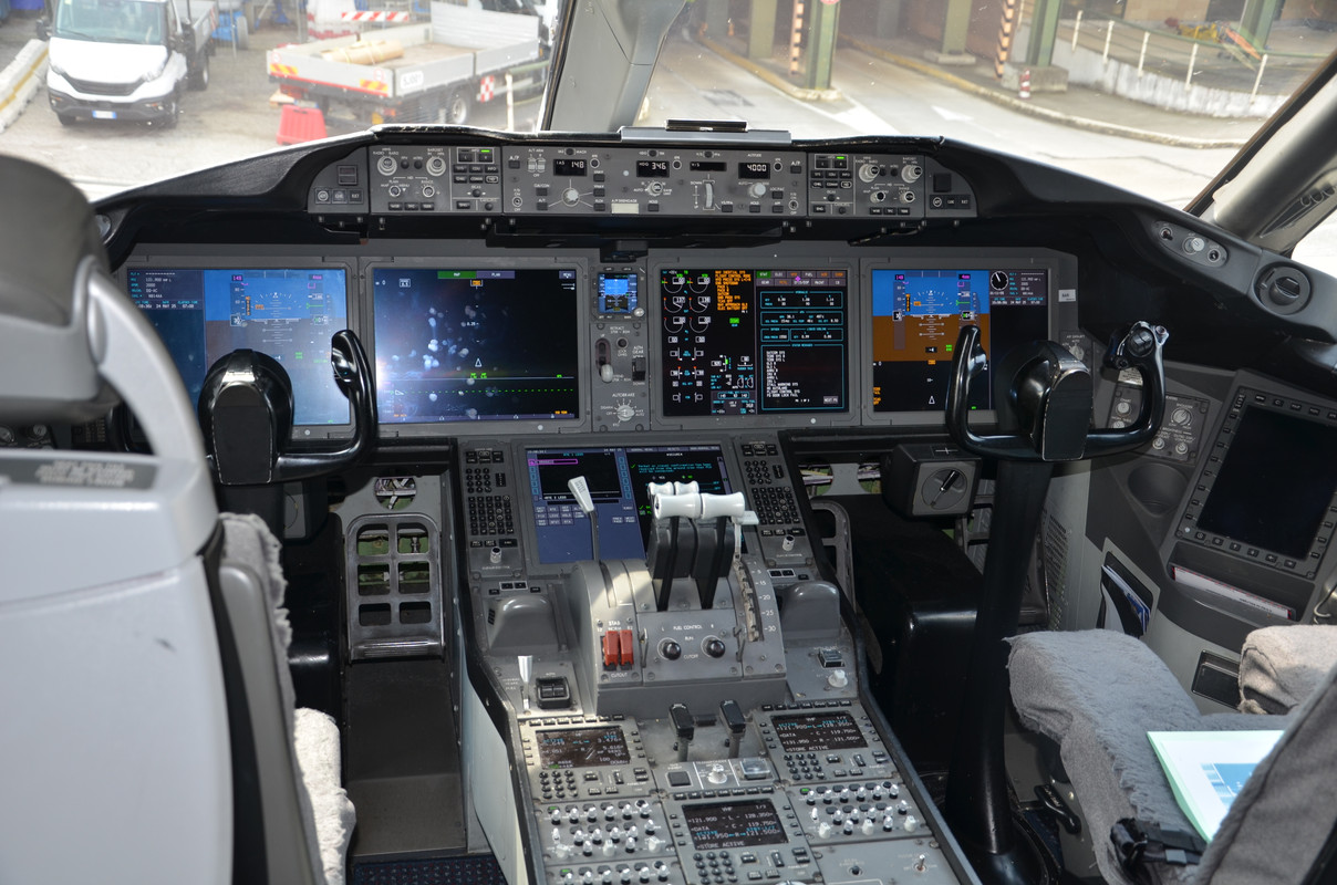 American MXP-PHL (9)