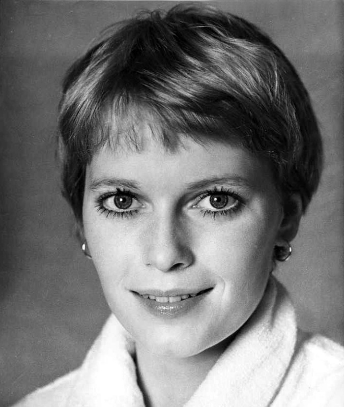 mia_farrow_b86