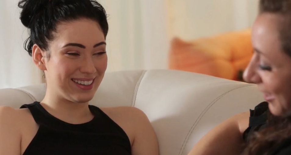 Aria Alexander – Interracial Surrender – Help From Mom