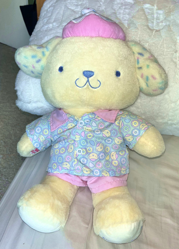 Donut Pompompurin stuffed animal