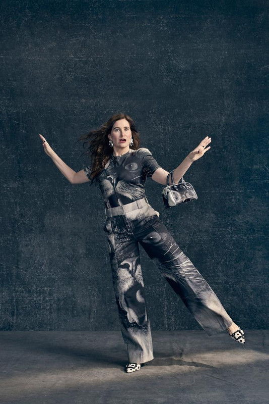 Kathryn-Hahn-Alexa-Magazine-07.jpg