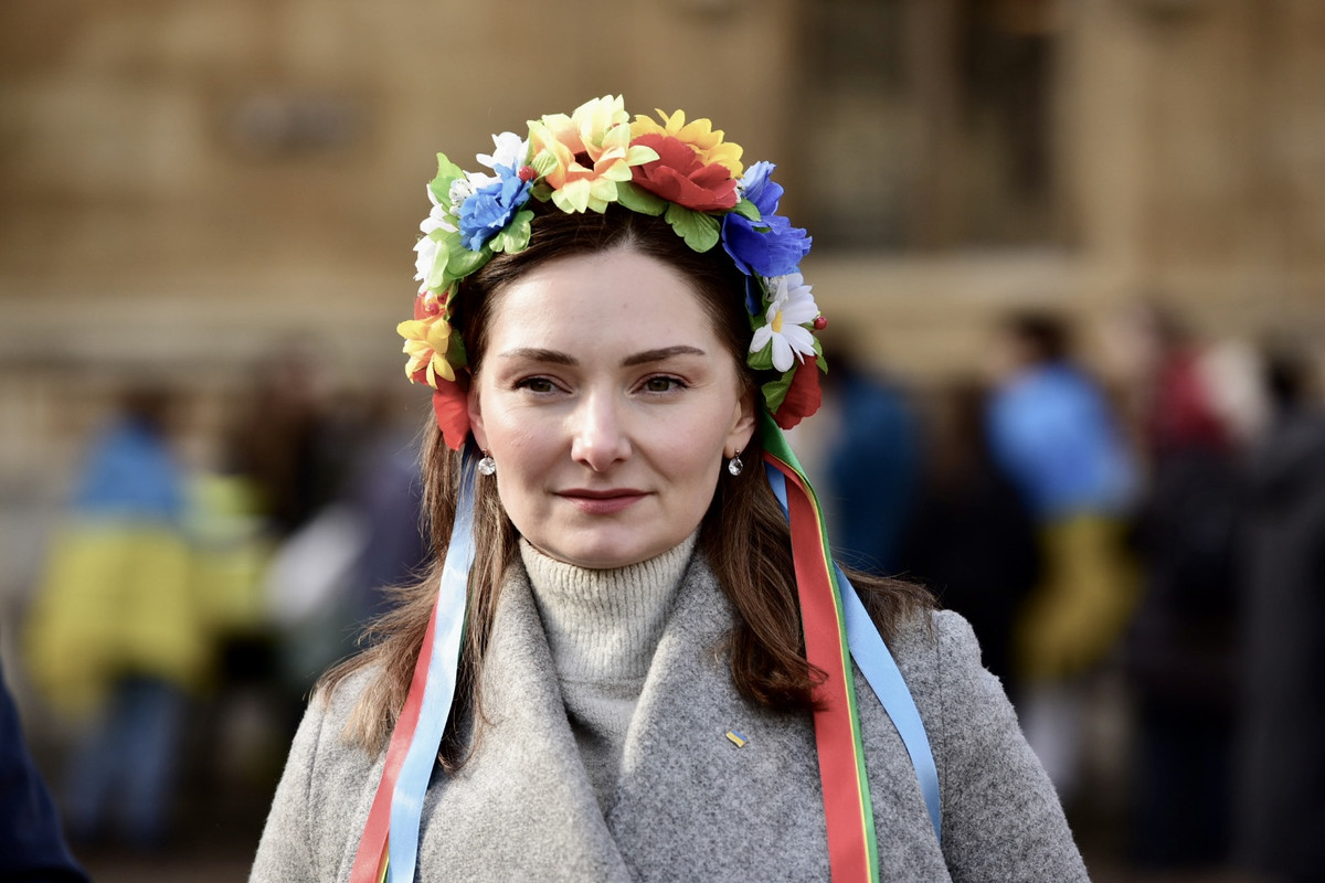 7EEC6769-E2B6-4C15-A1A6-C0D1D9ED663B