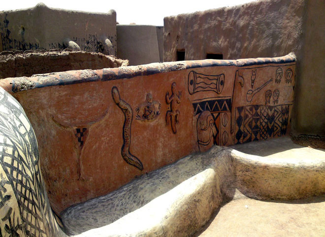 [Image: ngoi-lang-Tiebele-1.jpg]