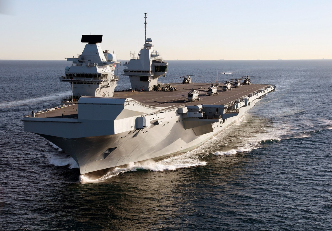 HMS_Queen_Elizabeth_in_Gibraltar_-_2018_(28386226189)