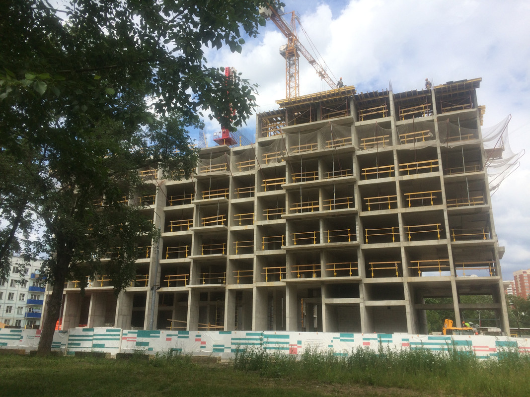 F1A92F52-42D1-48D4-A429-70939850C2EF