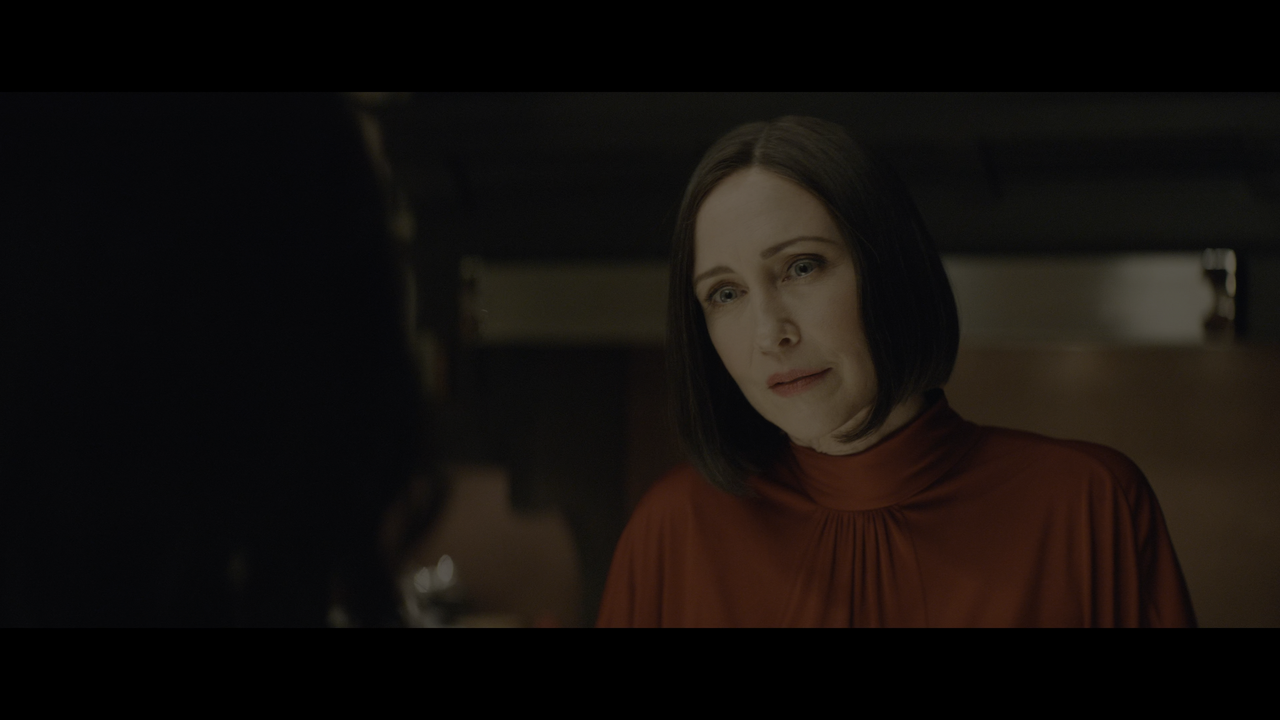 Hawkeye.2021.S01E01.Mai.incontrare.i.propri.eroi.iTALiAN.MULTi.2160p.WEB.HDR.HEVC-MeM.GP.mkv_snapsho