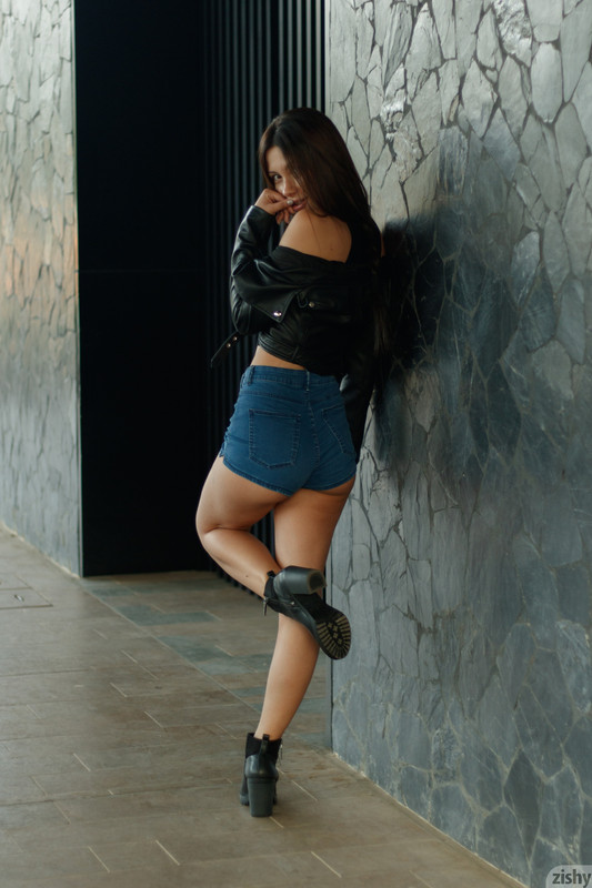 full_005_1549082221560183