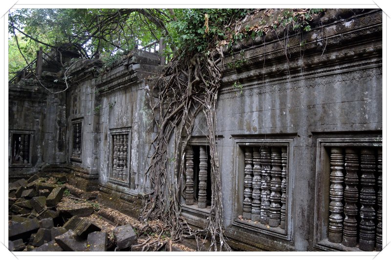 Angkor III. Beng Mealea y traslado a Phnom Penh. - De la bahía de Halong a los templos de Angkor (9)