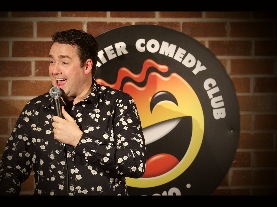 Hot-Water-Comedy-Club-6