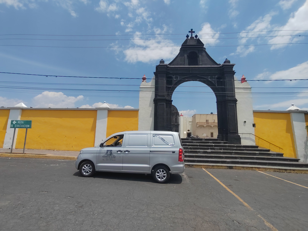 Carroza Funerales La Paz 5