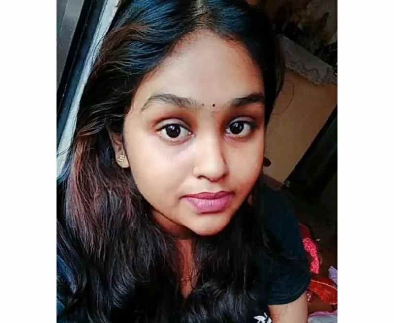 Hot mallu girl masturbating hairy pussy