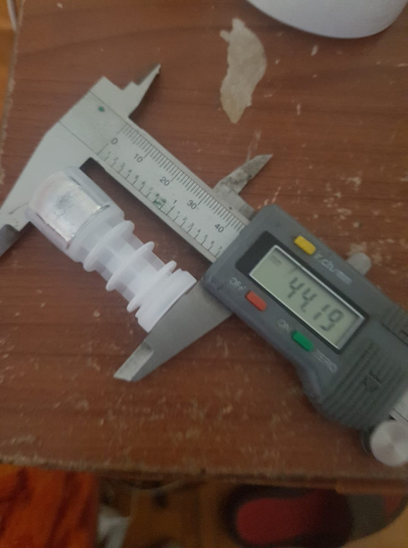 2B275BDC-EEB2-4607-9158-47C813161042