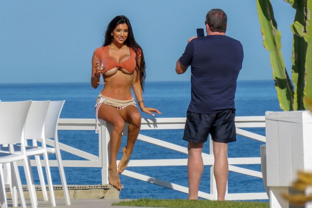 Chloe-Khan-upskirt-STARS-com-1024x683-19