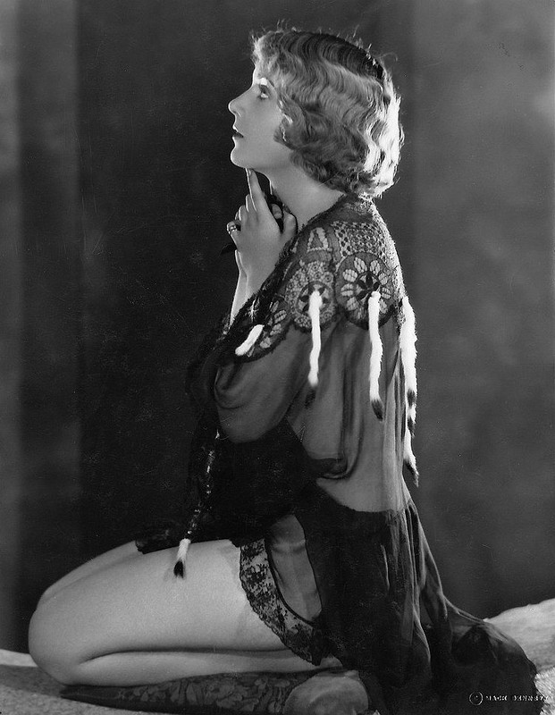 carole_lombard_b95