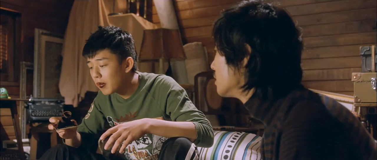 Antique 2008 WebRip [Hindi + Tamil + Telugu + Korean] 480p, 720p ESub Screenshot