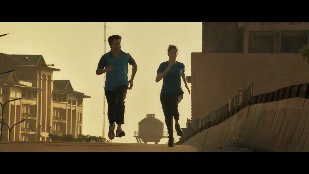 Mr-Mrs-Mahi-2024-Hindi-NF-WEB-DL-720p-HEVC-EAC3-6ch-ESub-mkv-0003