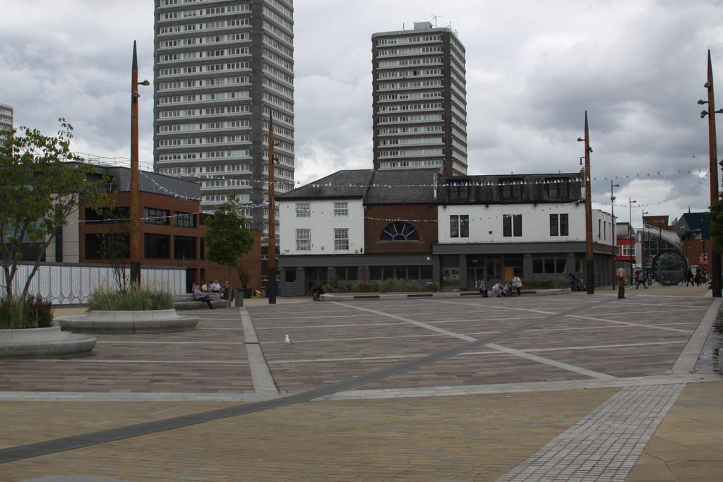 KEEL SQUARE A New Public Square in the City Centre and developments