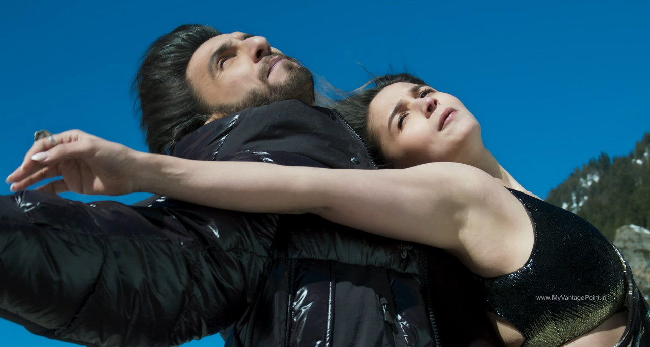 armpits-of-alia-bhatt-in-rocky-aur-rani-ki-prem-kahani-2023