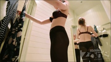 [Image: Voyeur33365151152.jpg]
