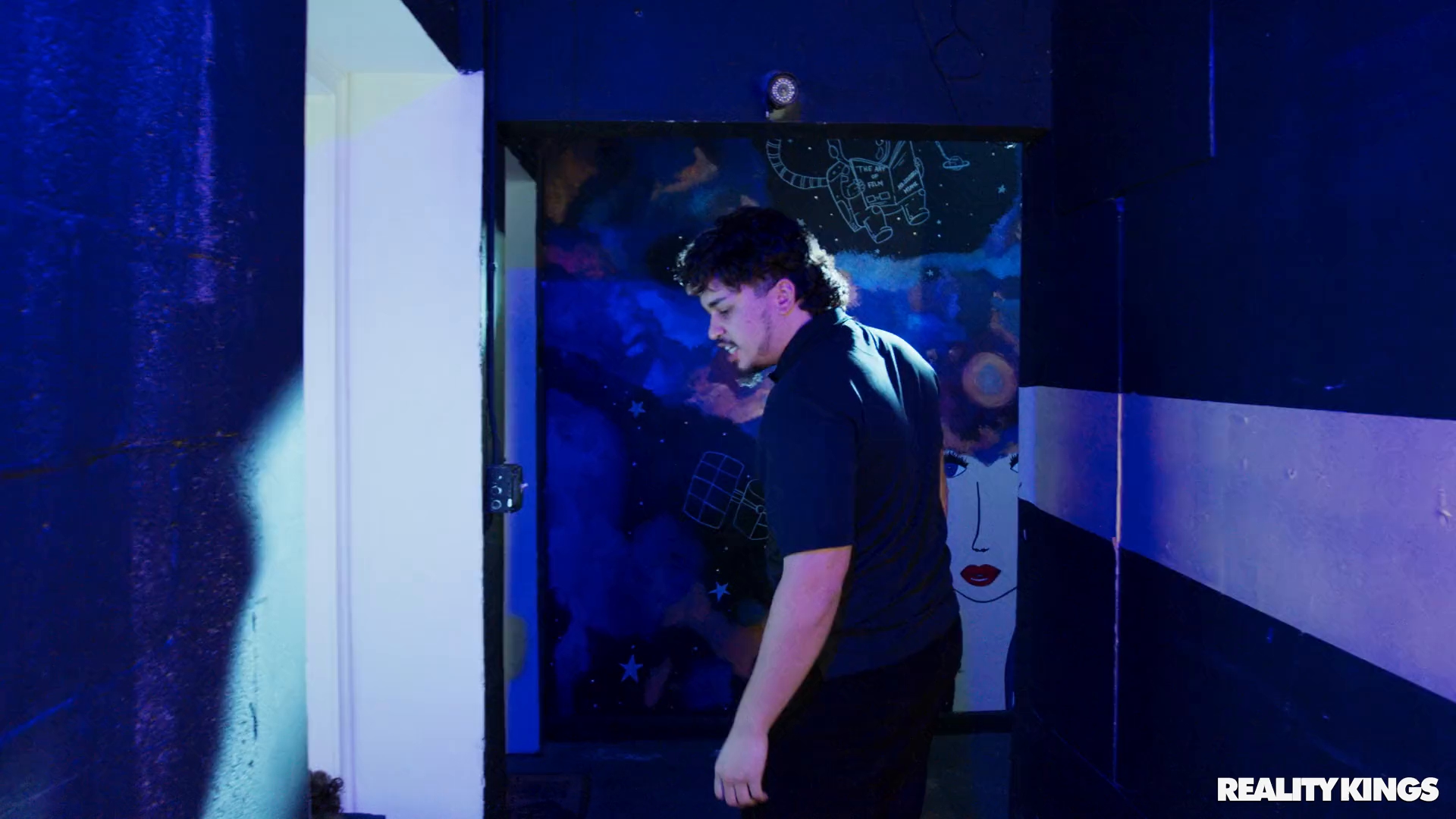 Advoree Roxie Sinner Miami Prowler REALITYKINGS mp4 0006 — Postimages