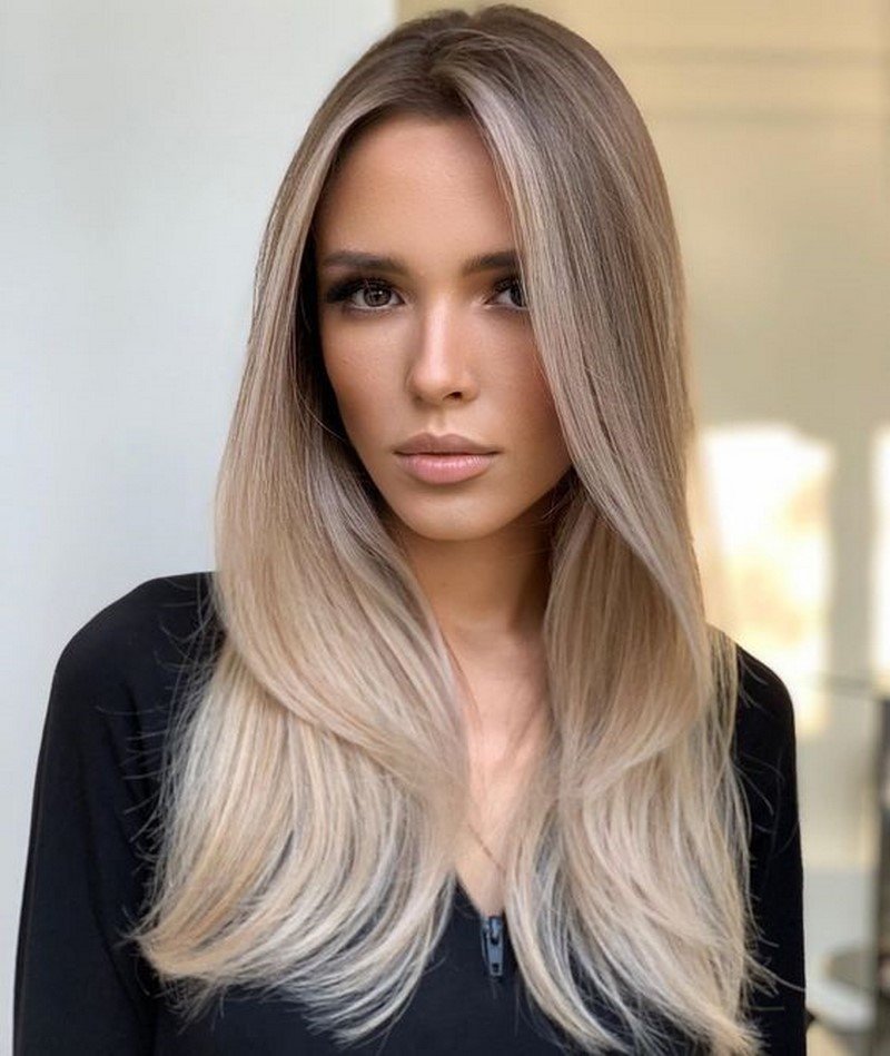Long straight beige blonde hair