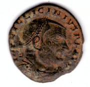Nummus de Licinio I. IOVI CONSERVATORI AVGG. Júpiter estante a izq. - águila. Antioch. Smg-1451a