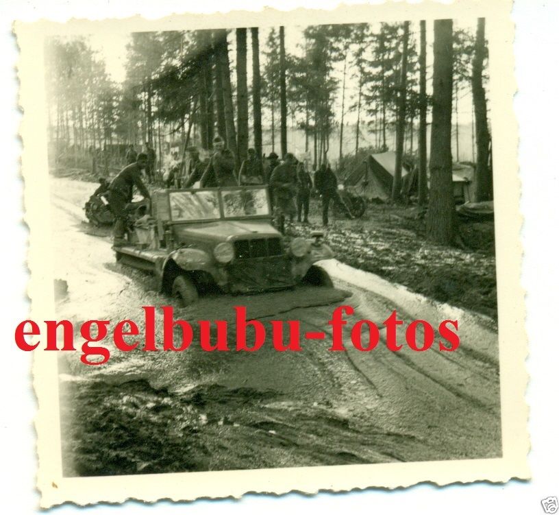 - SdKfz Fährt durch Meter hohen MATSCH