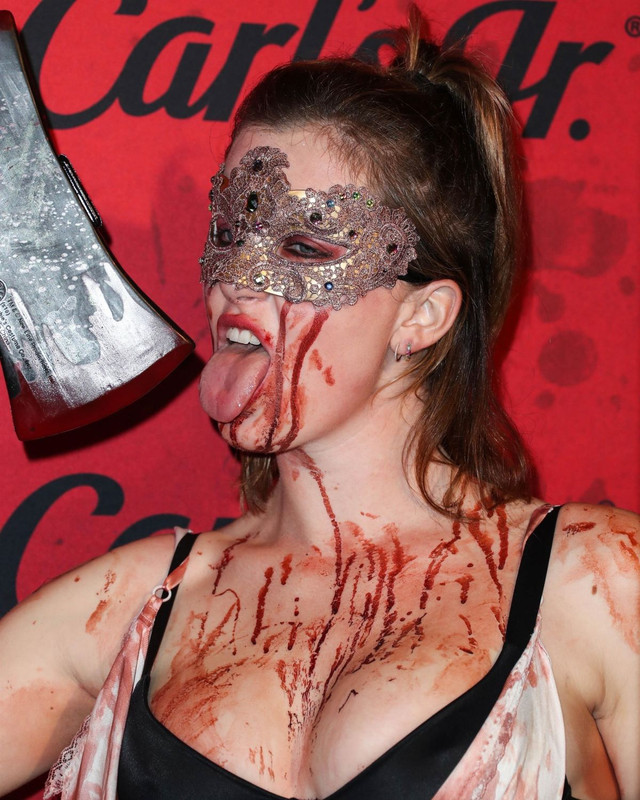 ireland-and-alaia-baldwin-at-just-jared-s-2018-halloween-party-i