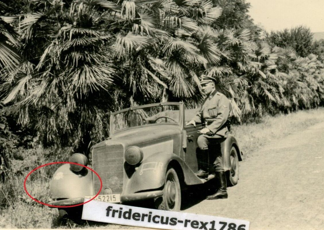 Foto Frankreich um 1940  T.-Div. Offizier mit Kübelwagen PKW Kennung