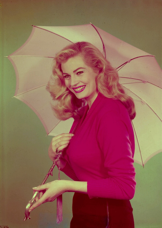 anita_ekberg_md70