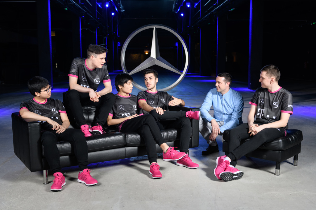 Mercedes-Benz partners SK Gaming (1)