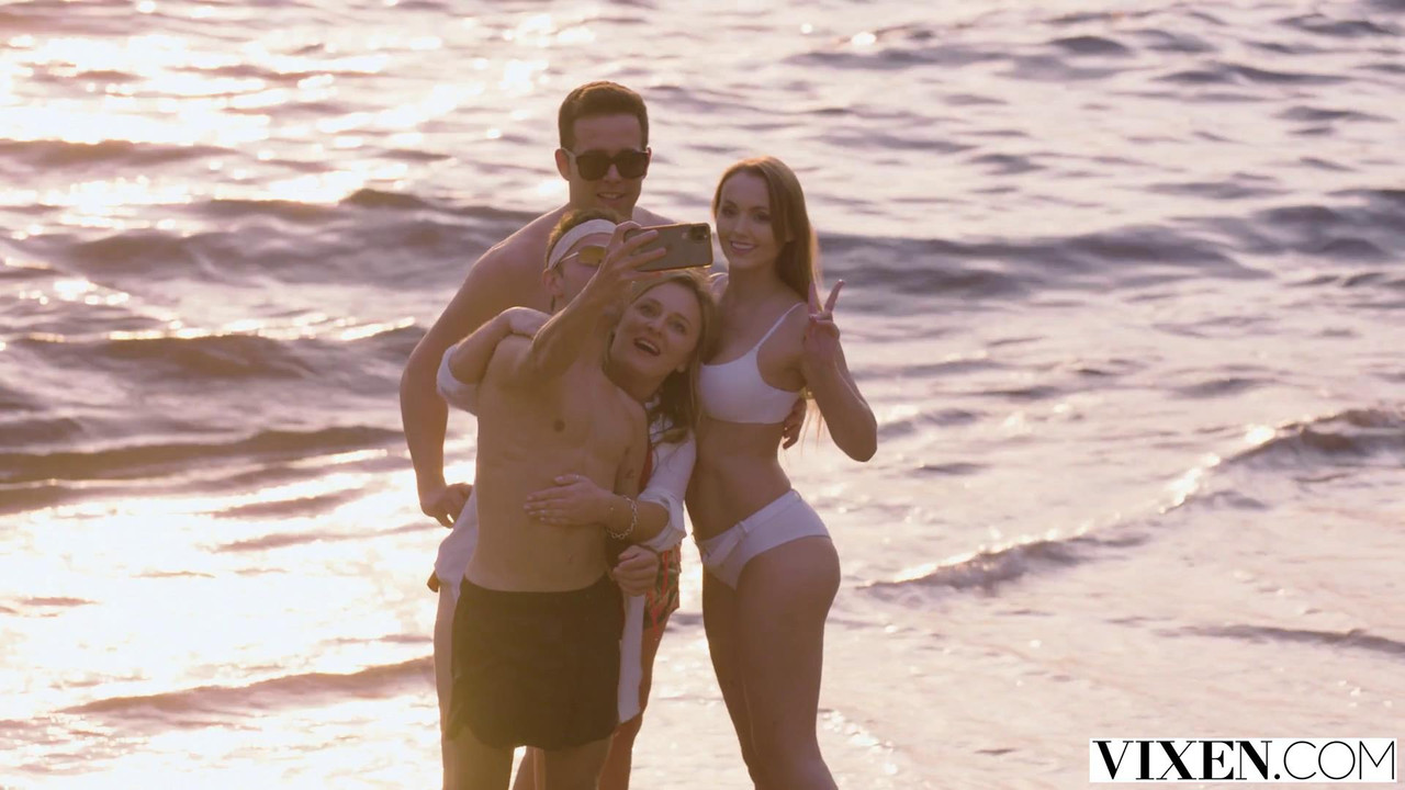 vlcsnap-2023-12-04-12h28m24s107