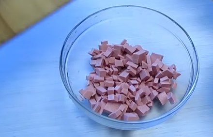 нарезка колбасы 2