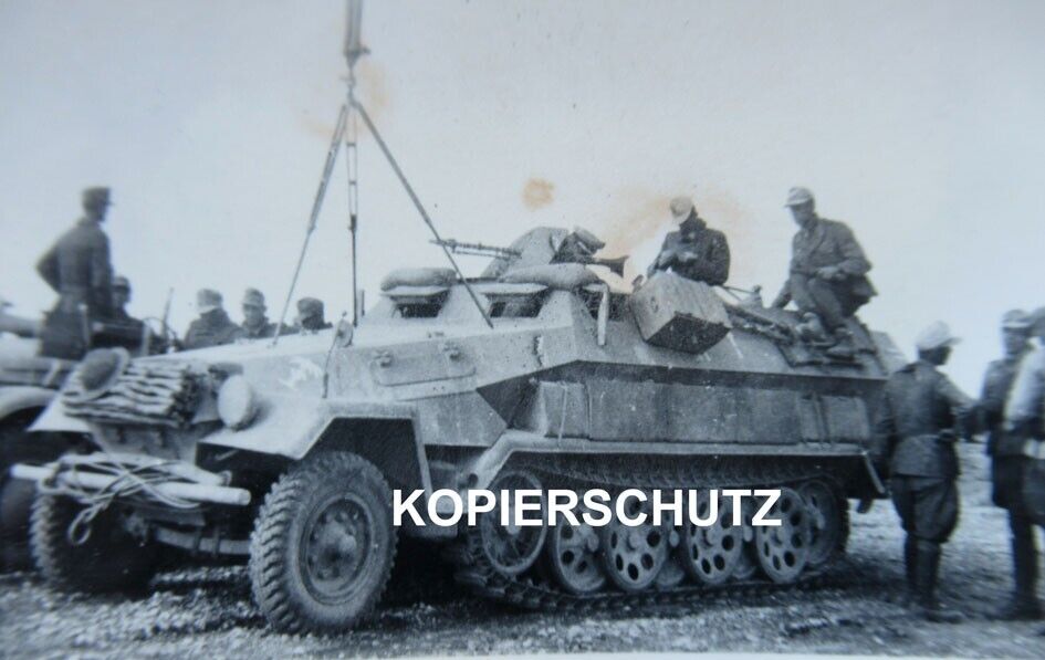Altes Foto DAK Afrikakorps Panzer  Schützenpanzer  Sonder KFZ Scherenfernglas (1)