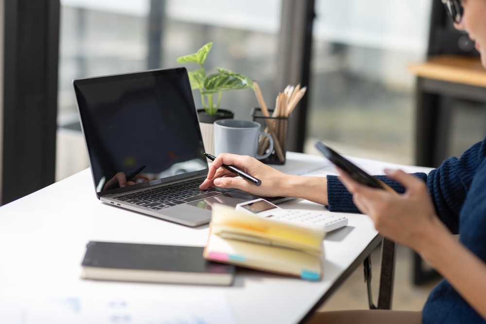 Why Trucking Companies Should Regularly Review Financial Performance?