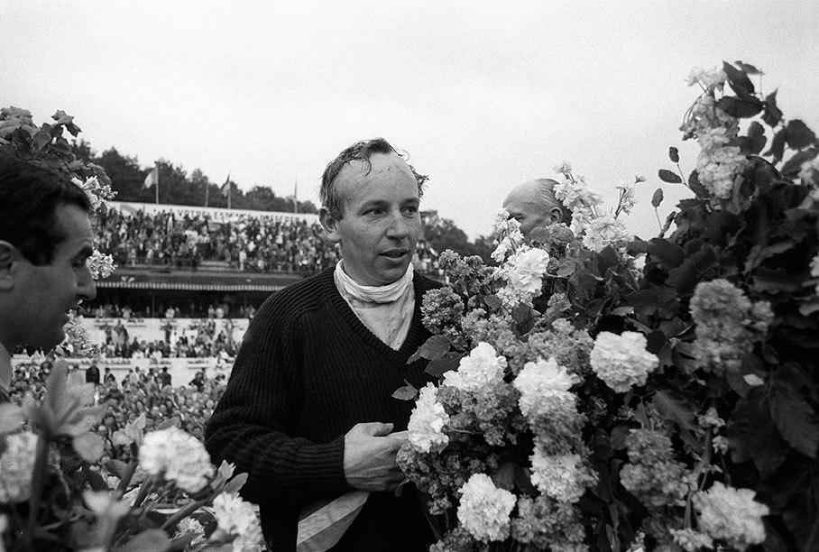 1966 бел подиум