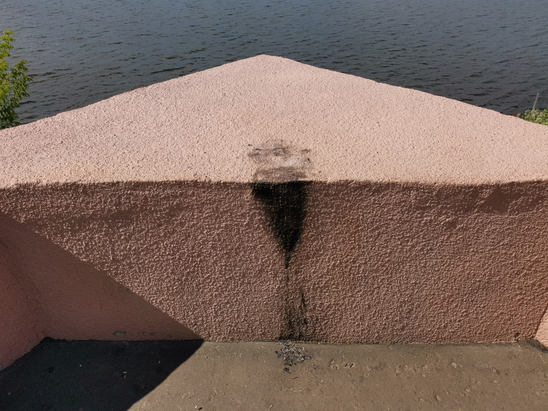 IMG_20220719_следы огня на треугольнике