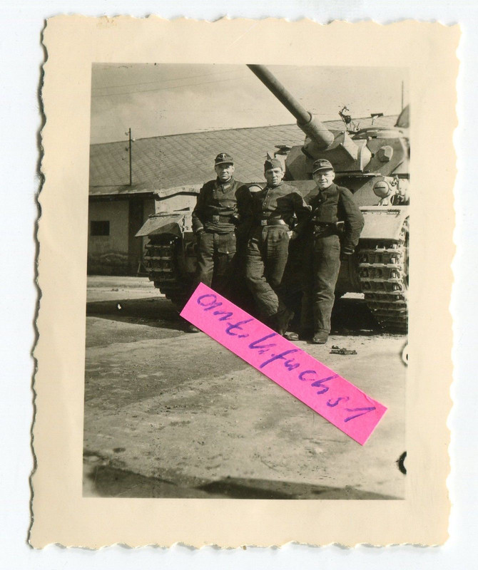 Deut. Panzer IV lang mit Seitenschürzen als Panz