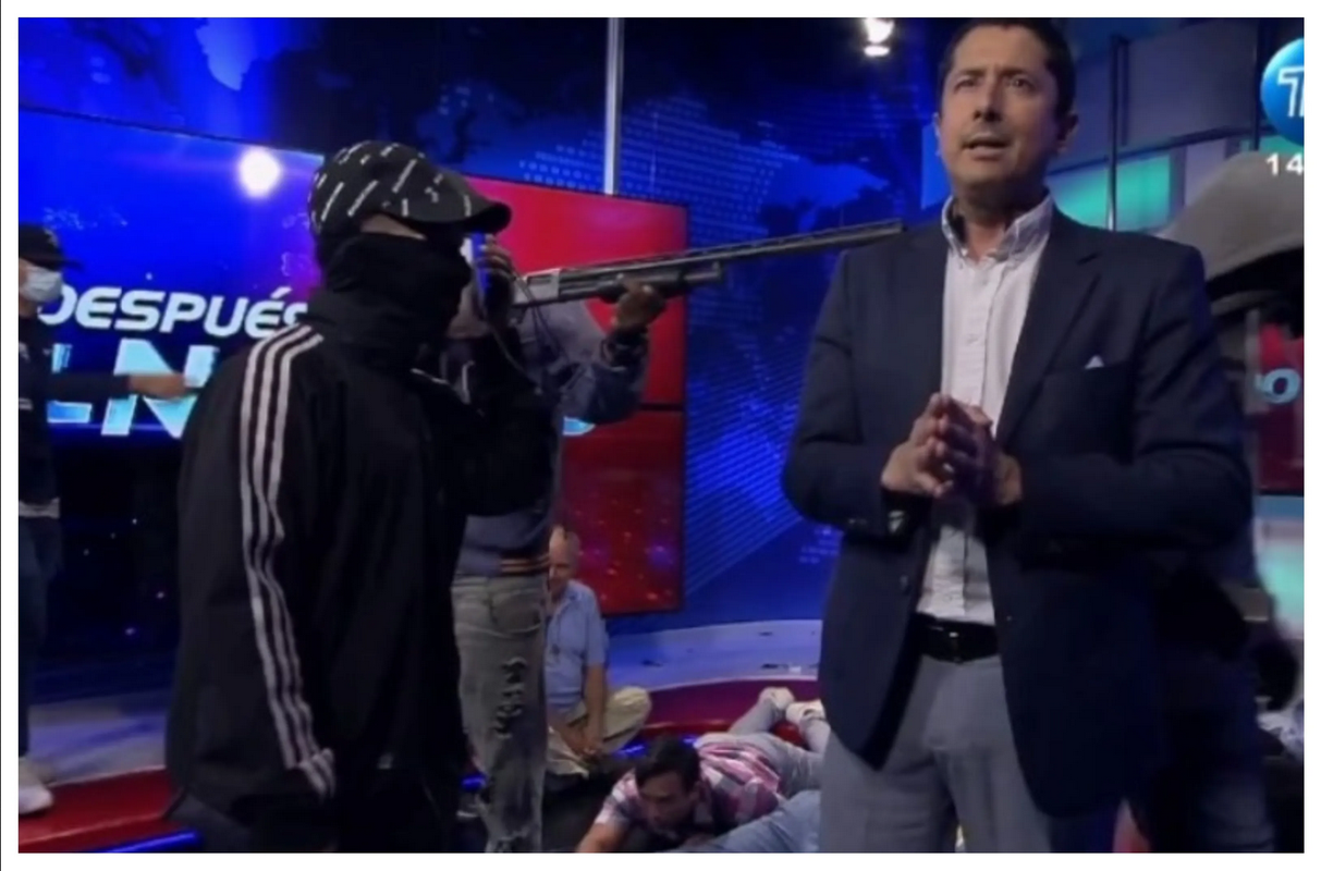 Ecuador, bajo ataques 