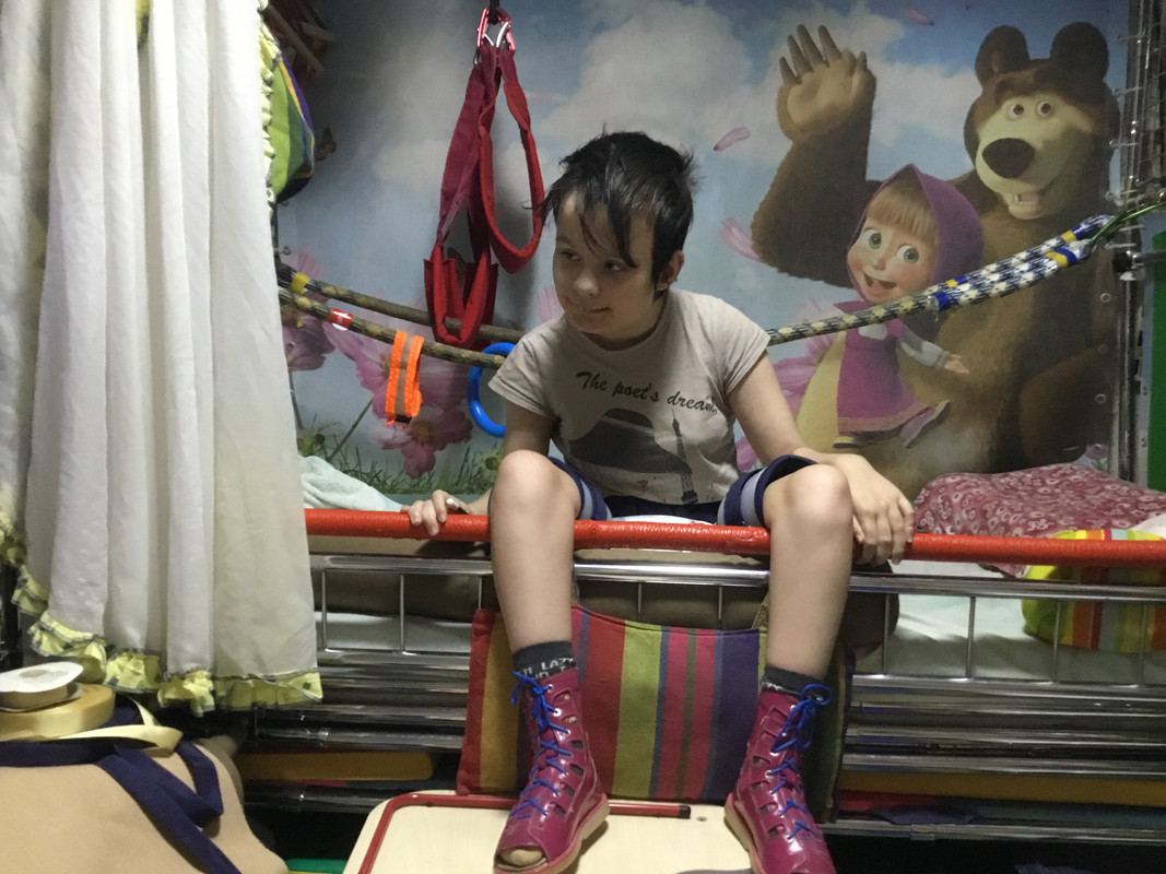 030B8989-F4C7-405E-A093-C69D74585261