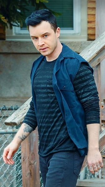 HD-wallpaper-mickey-milkovich-mickey-mil