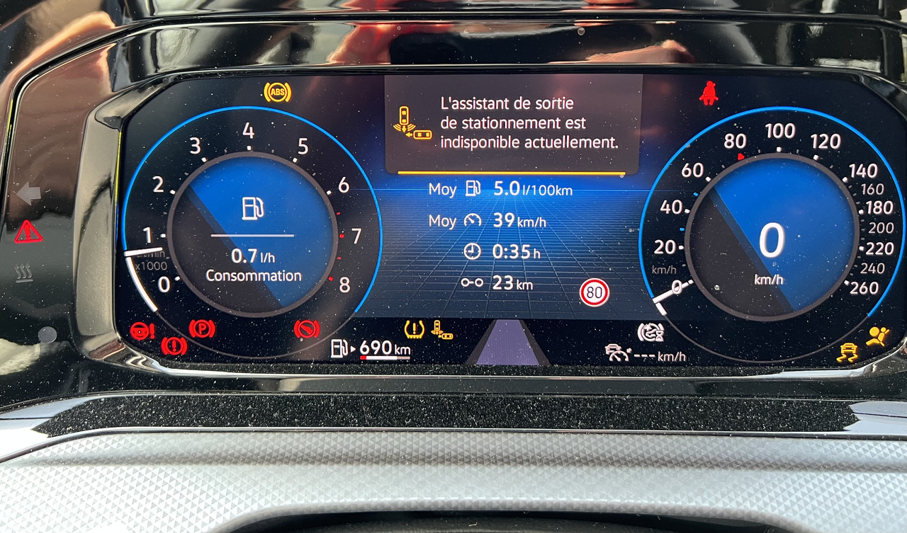 E77D4CAE-7BDB-4277-9C69-73C2938B8CC7