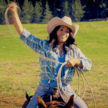 jane-the-virgin-jane-villanueva.gif