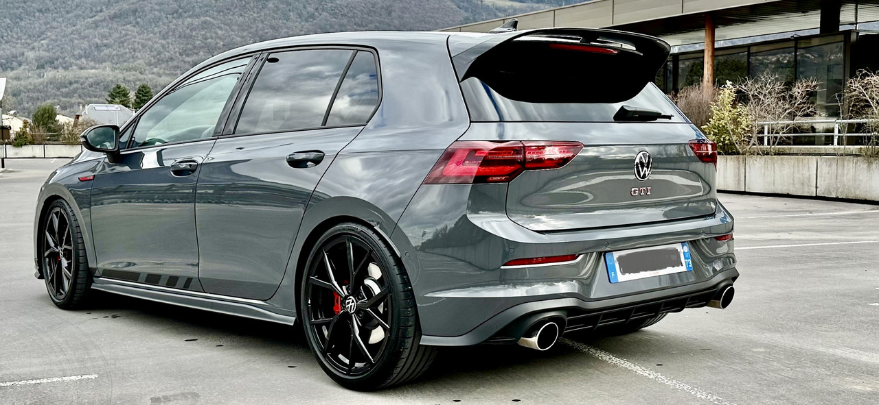 B76172EF-8D2D-4D59-8ACA-6F070324A18C